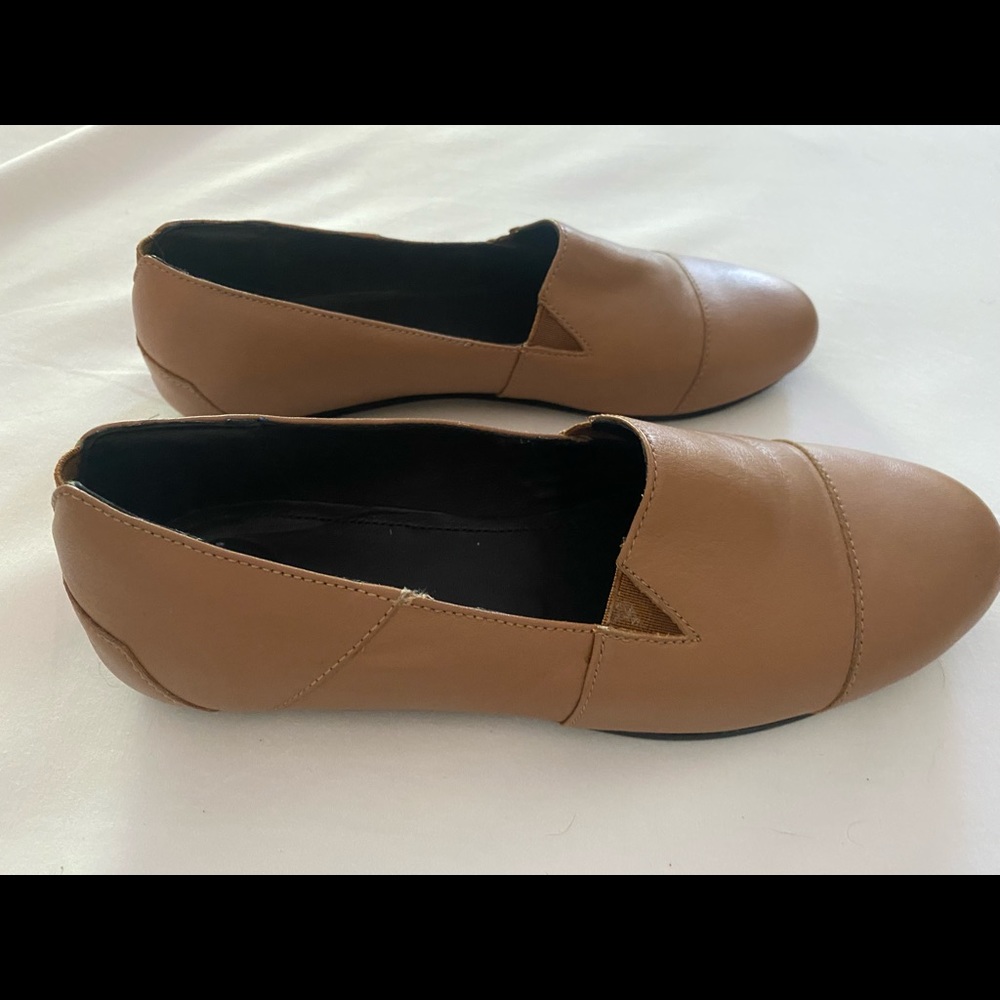 Penner, leather, Womens shoes size 7. Camel color